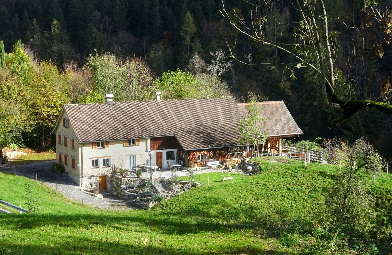 Meschach Hausnummer 4 / Familie Bell, Helga Nachbaur, Frz. Jos. Mayer